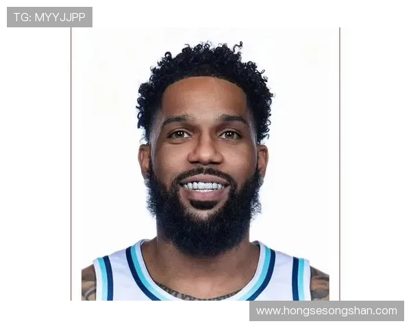 林书豪盛赞鲍威尔为最拼命队友期待他在赛场上取得成功 林书豪盛赞鲍威尔为最拼命队友期待他在赛场上取得成功